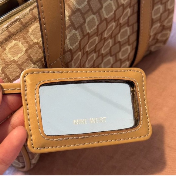 Nine West mini bag with mirror - Picture 5 of 6